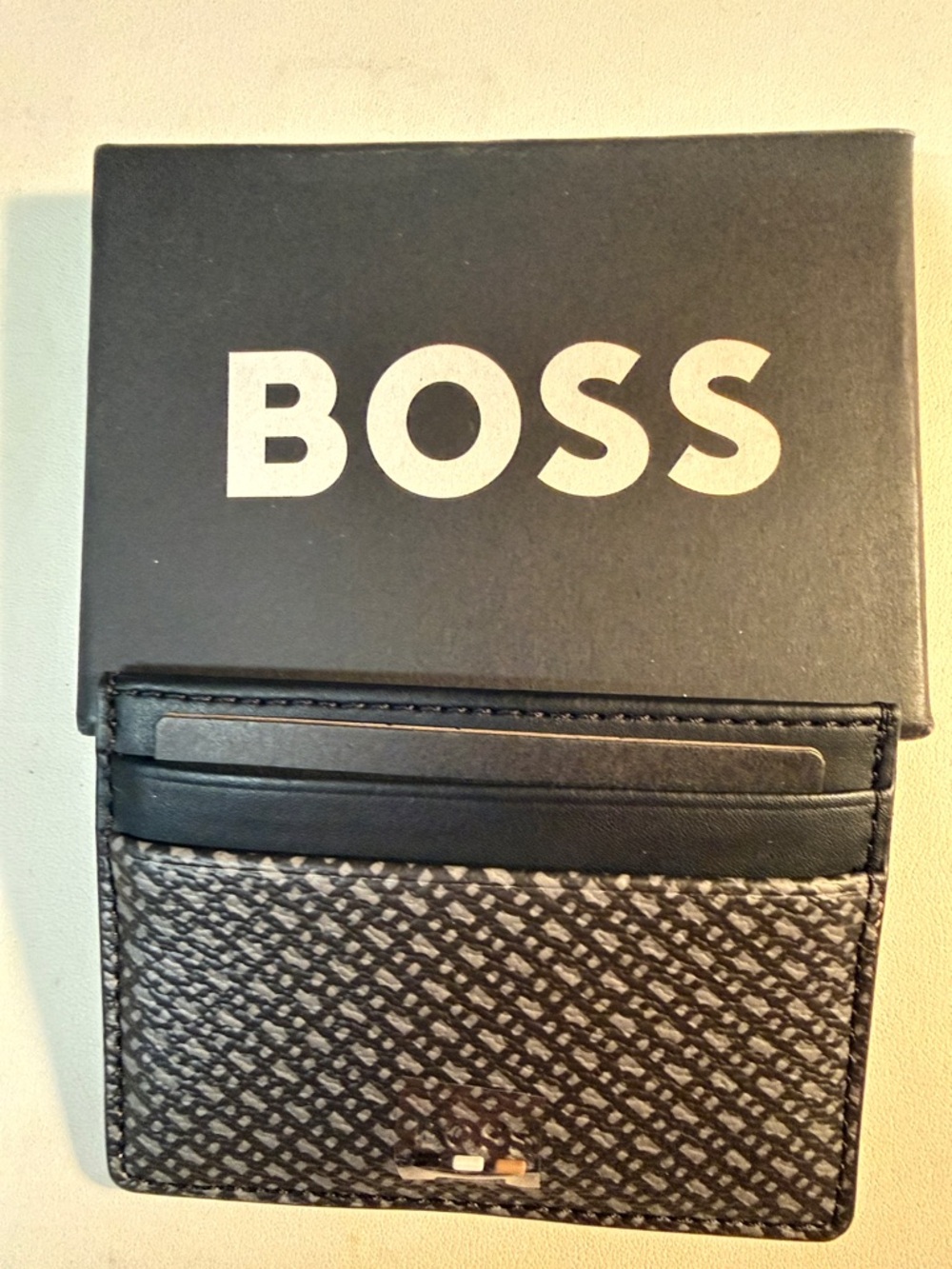 Boss Black and Gray Patterned Card Holder
